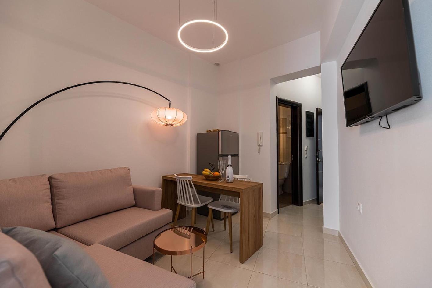 Archangelos Sky Junior Apartment Bagian luar foto